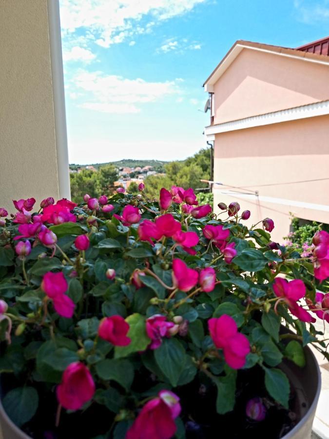 Apartment Leona Jezera Exterior photo